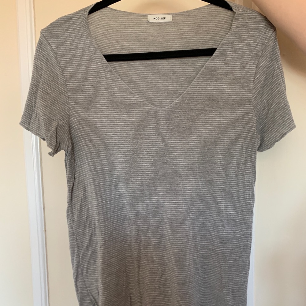Grey and white striped tee